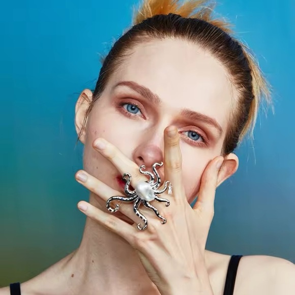 Octopus Statement Pearl Adjustable Ring - Picture 3 of 13
